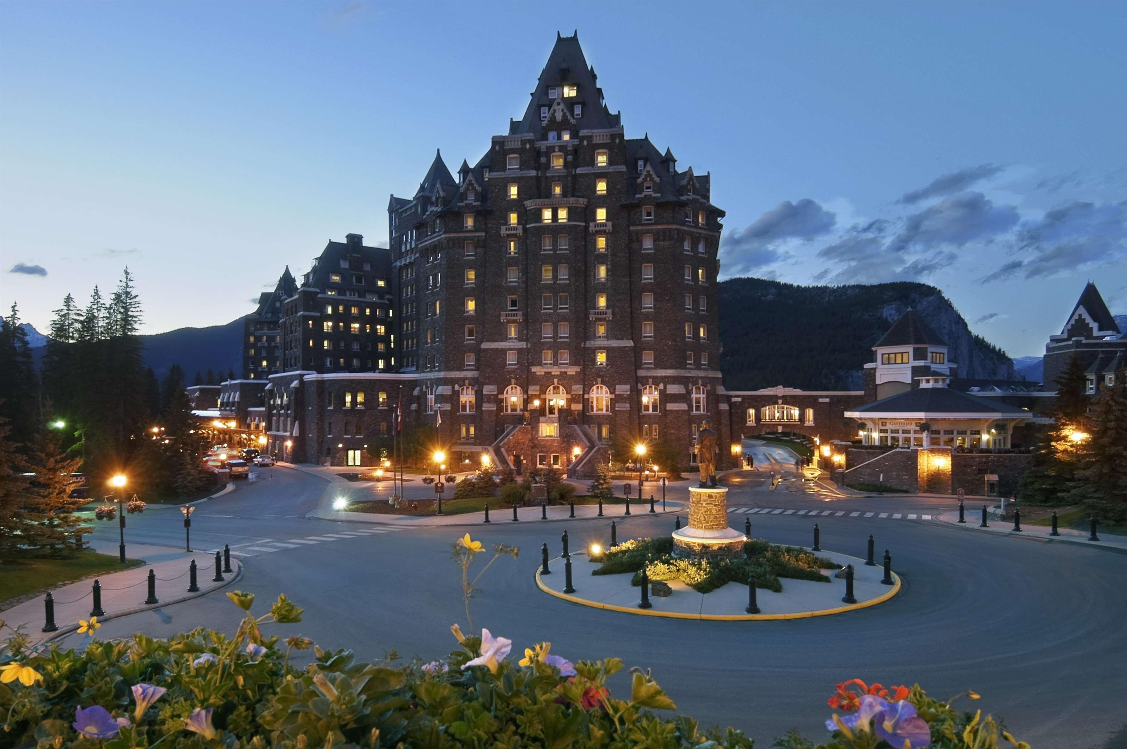 Fairmont Banff Springs Hotel Exterior photo