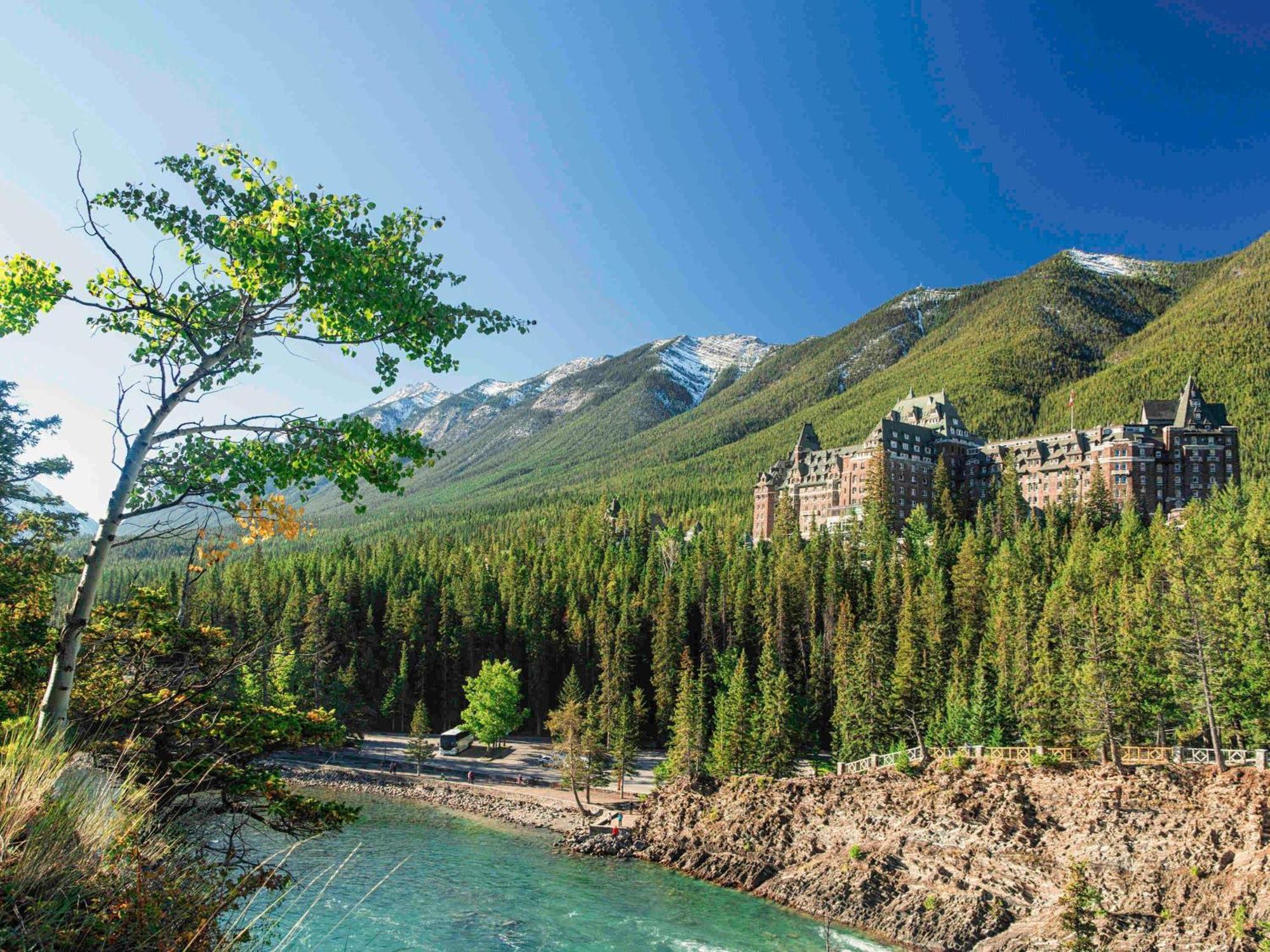 Fairmont Banff Springs Hotel Exterior photo